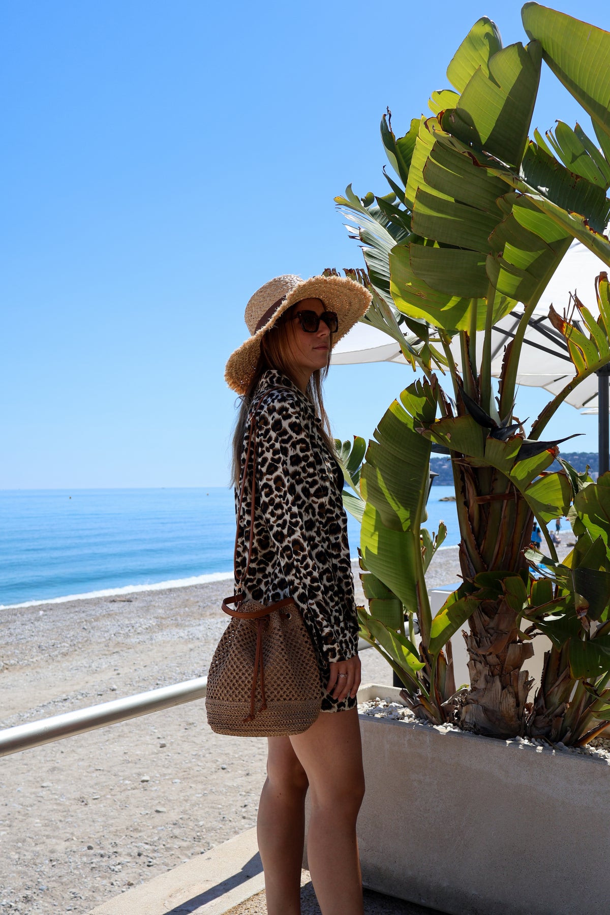 ENSEMBLE LEOPARD SHORT ET CHEMISE